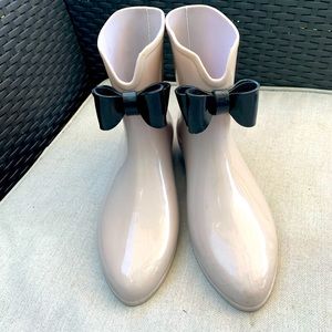 Vivienne Westwood +Melissa Bow Front Rain Boots